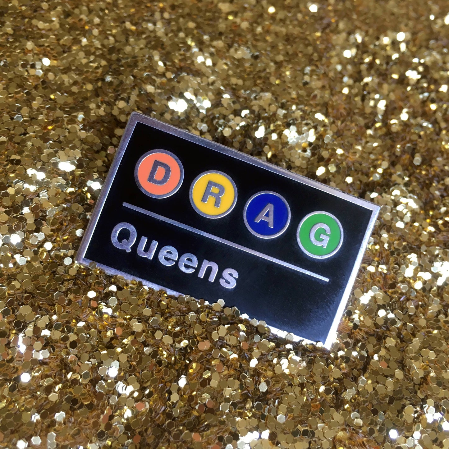 Drag Queens Subway Enamel Pin